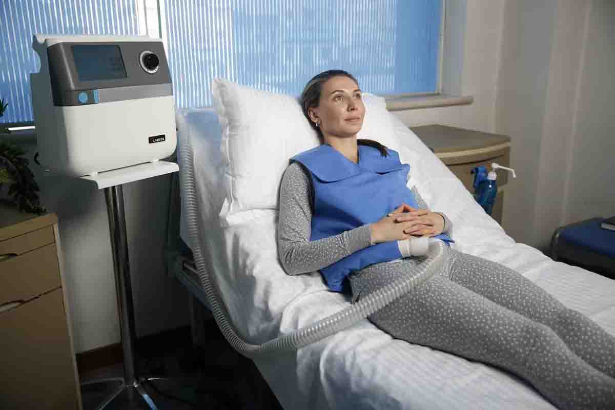 排痰機(jī)設(shè)計(jì)-1.jpg 排痰機(jī)設(shè)計(jì)-1.jpg