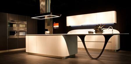 對工業(yè)設(shè)計的需求也促進(jìn)了材料,工藝和技術(shù)的創(chuàng)新